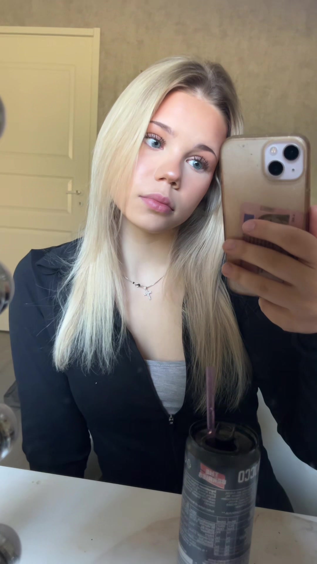 @Ronja.ee