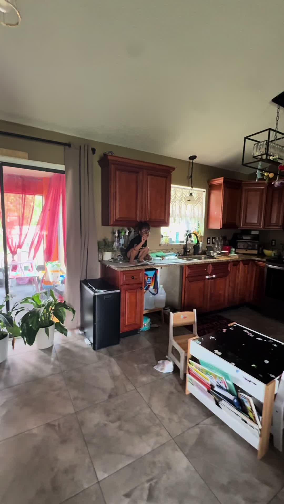 @Yari & Yani | Mom life๐ง๐ผโ๏ธ