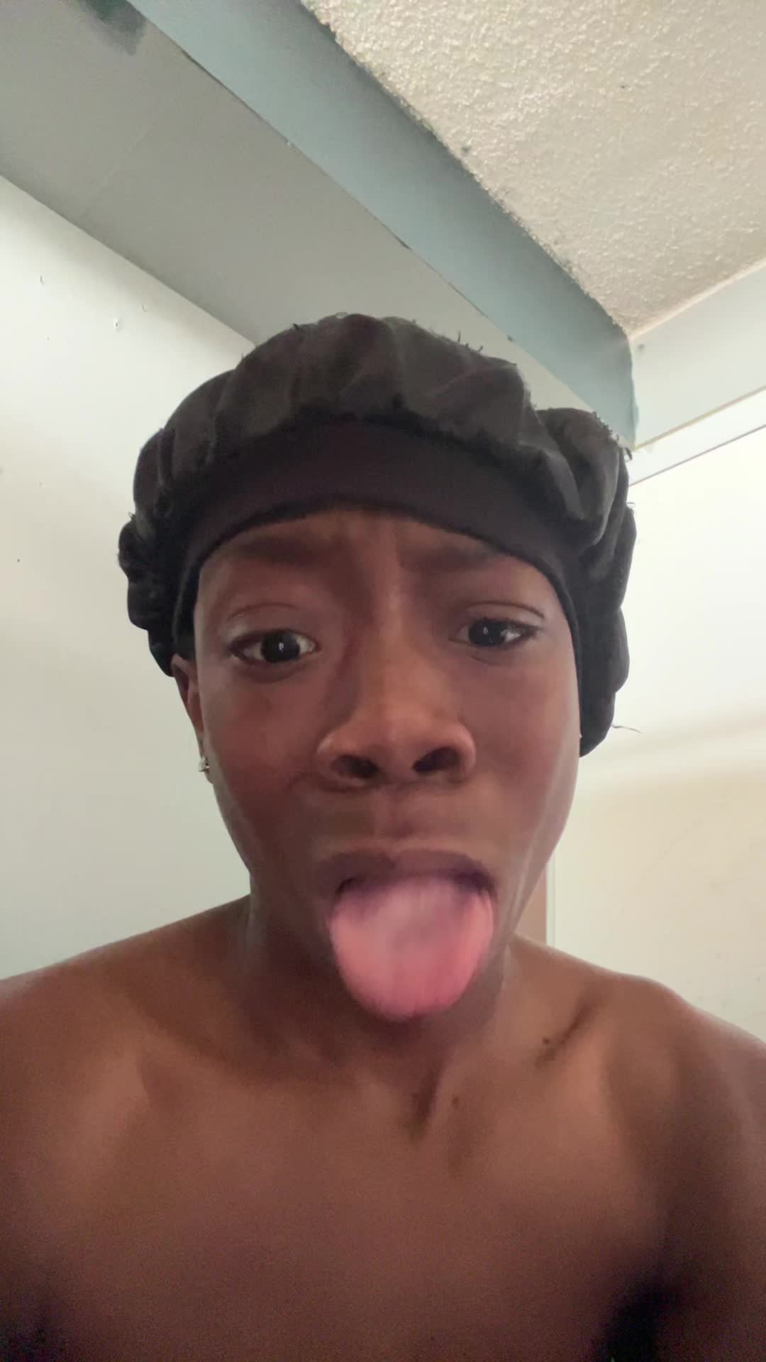 @☮️