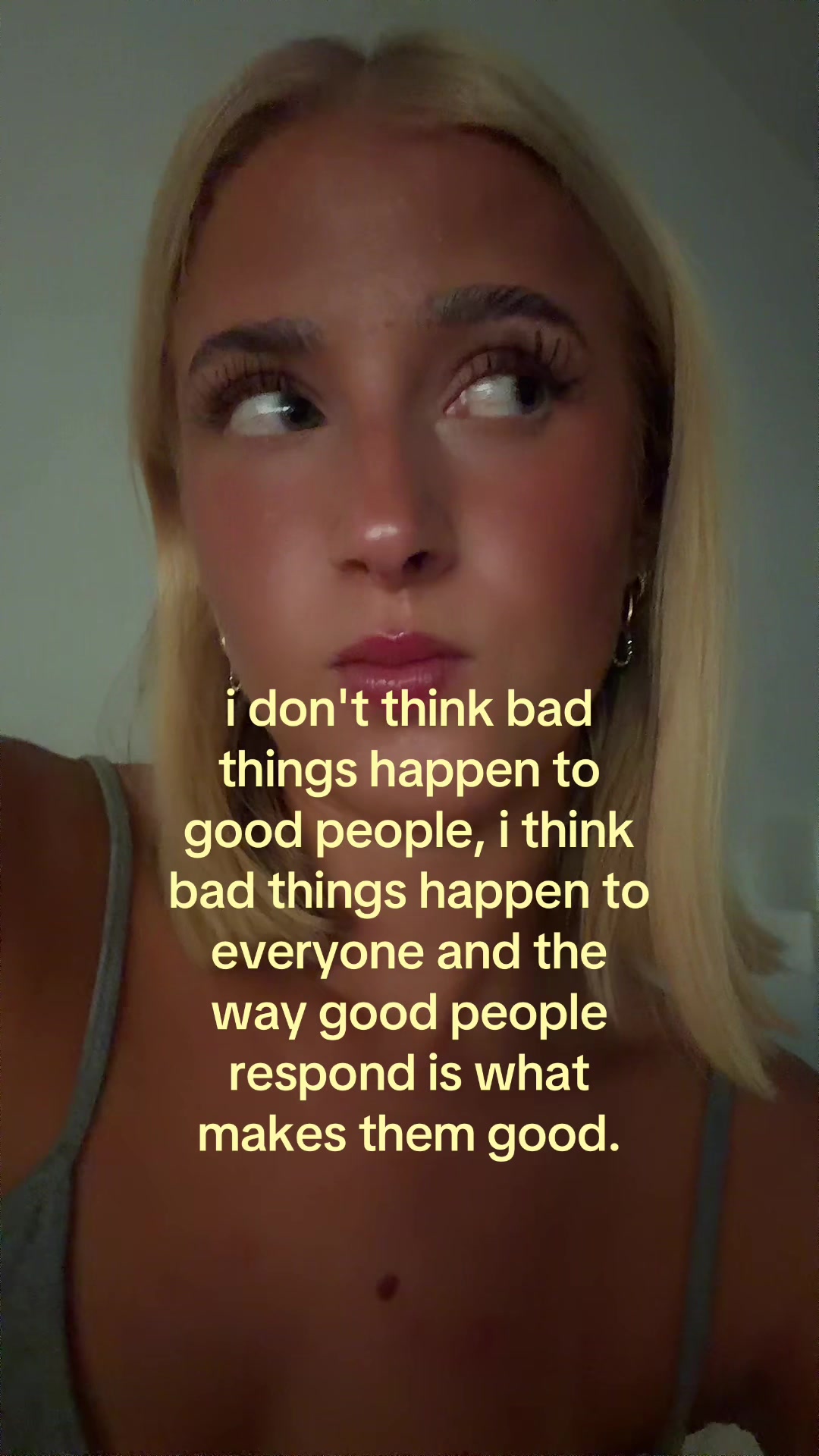@theelliebarker