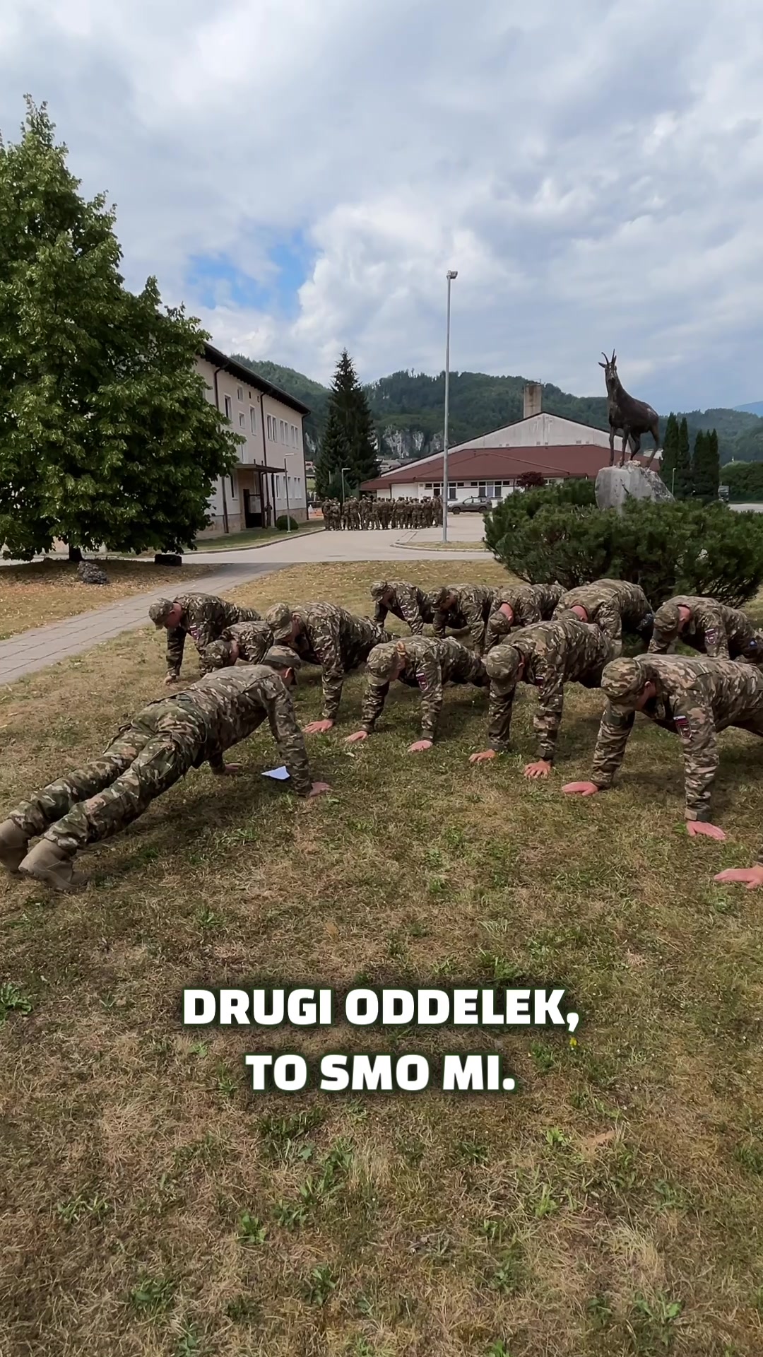 @Postani vojak!