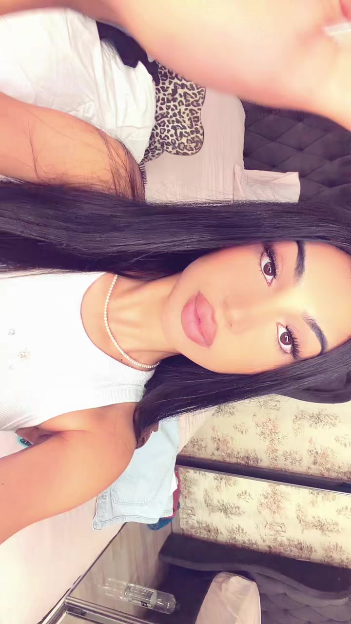 @Anais