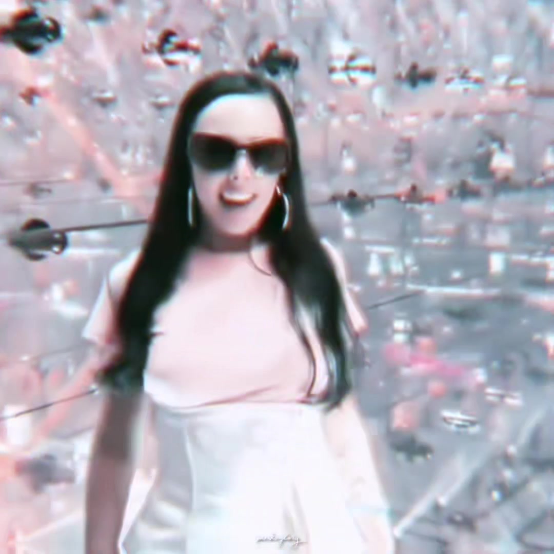 @𝓰𝓵𝓸𝓻𝔂