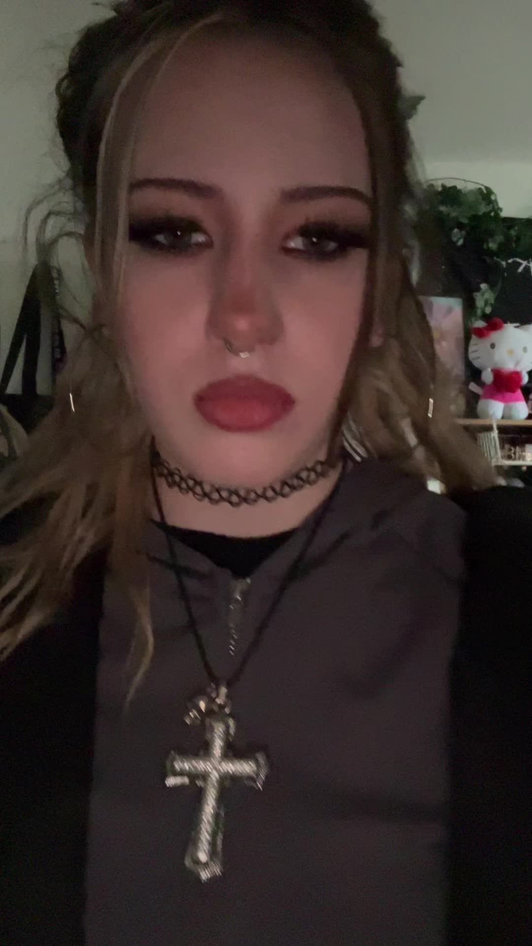 @🕷️katja &dagger;