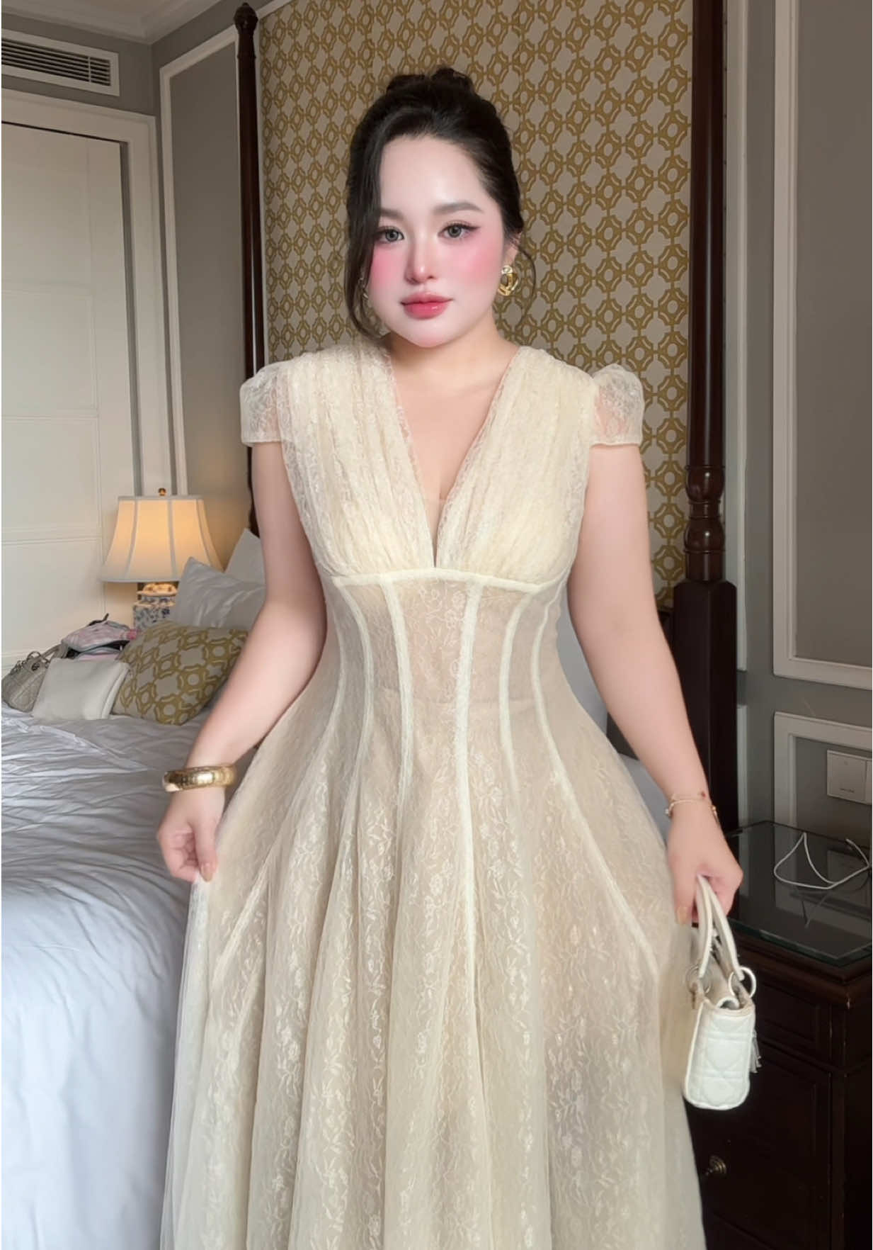 @Lê Thị Khánh Linh