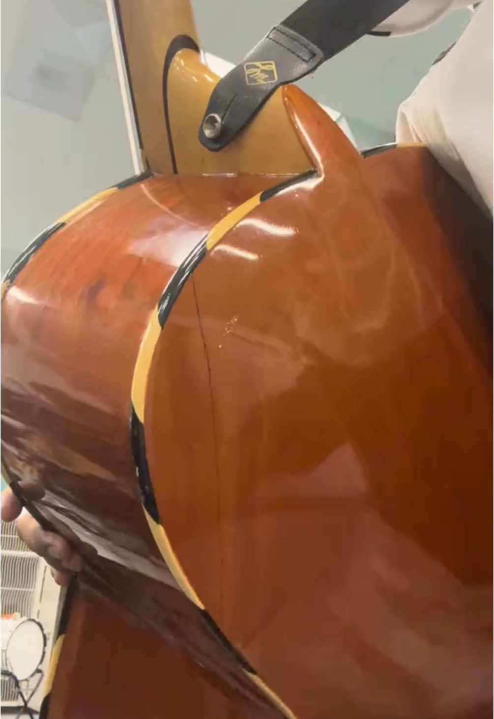 @Luv3rr