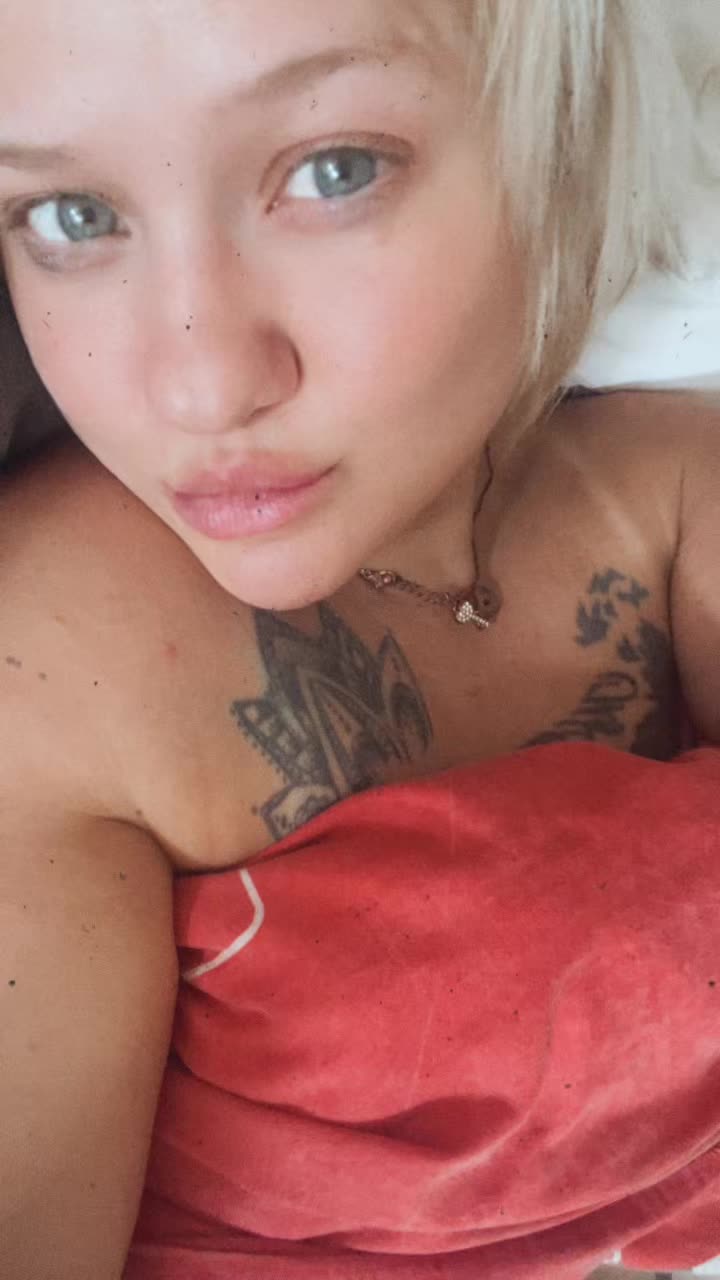 @Nikol Frechov&aacute;