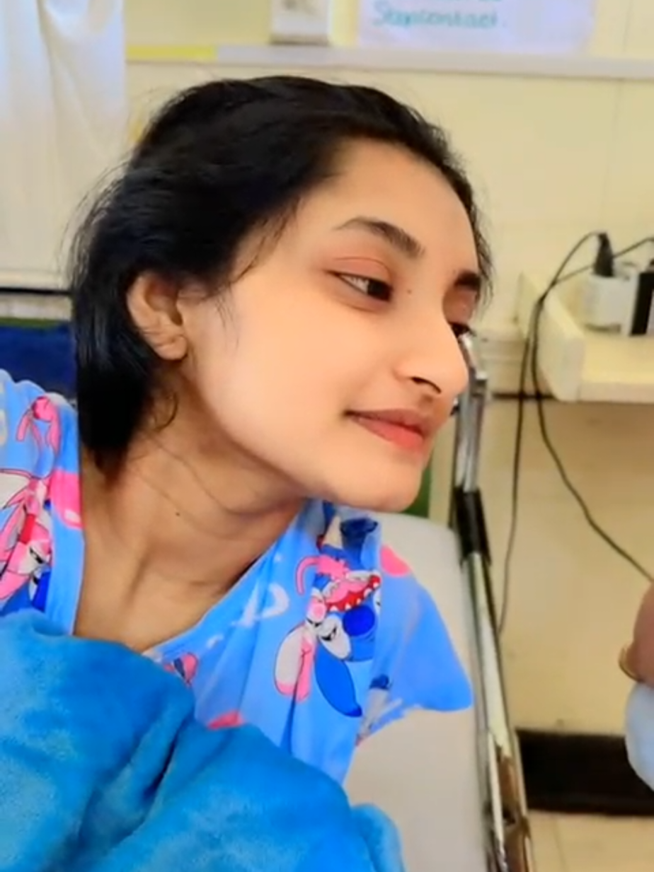 @RaweenaKhoesial🧸
