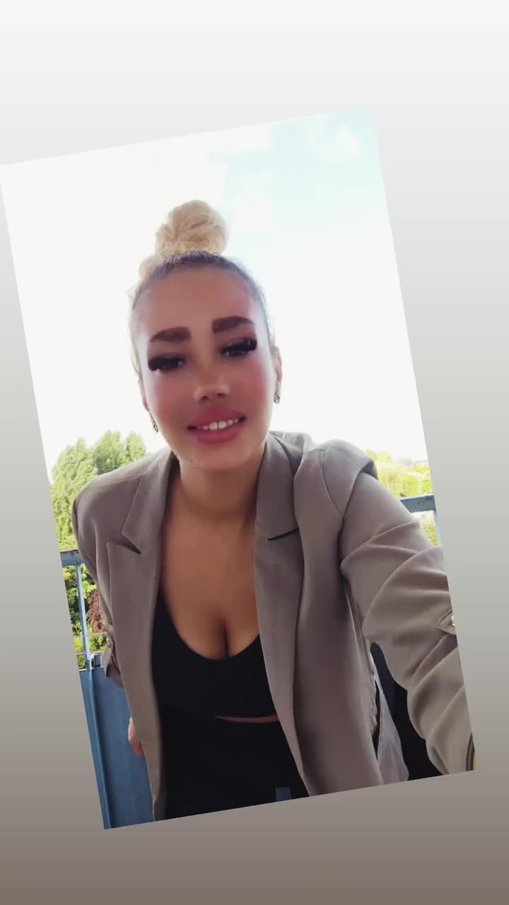 @Kala003