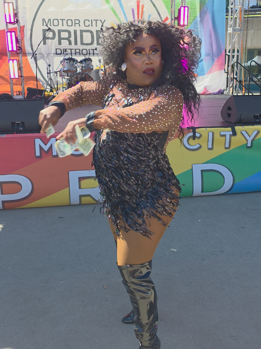 @DavidLovesDrag OK!