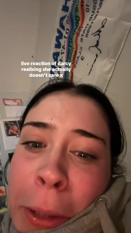 @𝐞𝐥𝐥𝐚 𝐩𝐞𝐚𝐫𝐥🤍