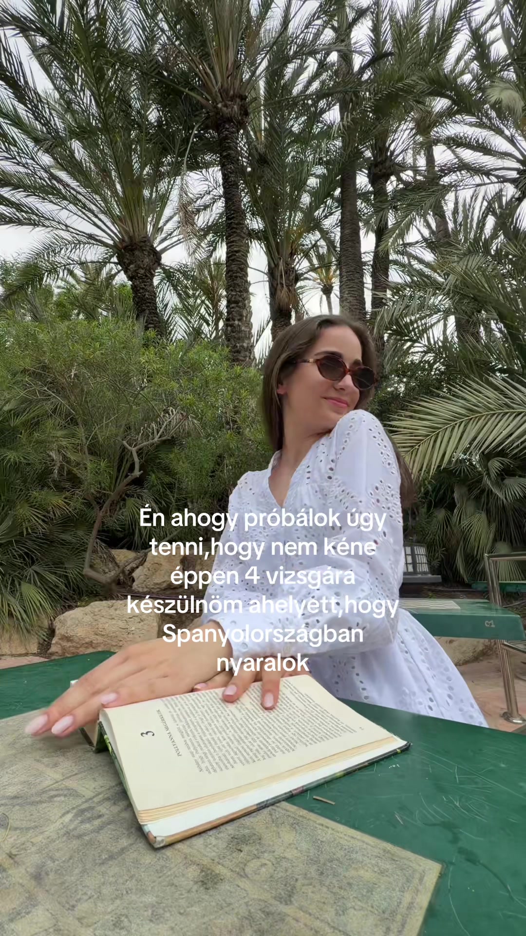 @zs&oacute;ka