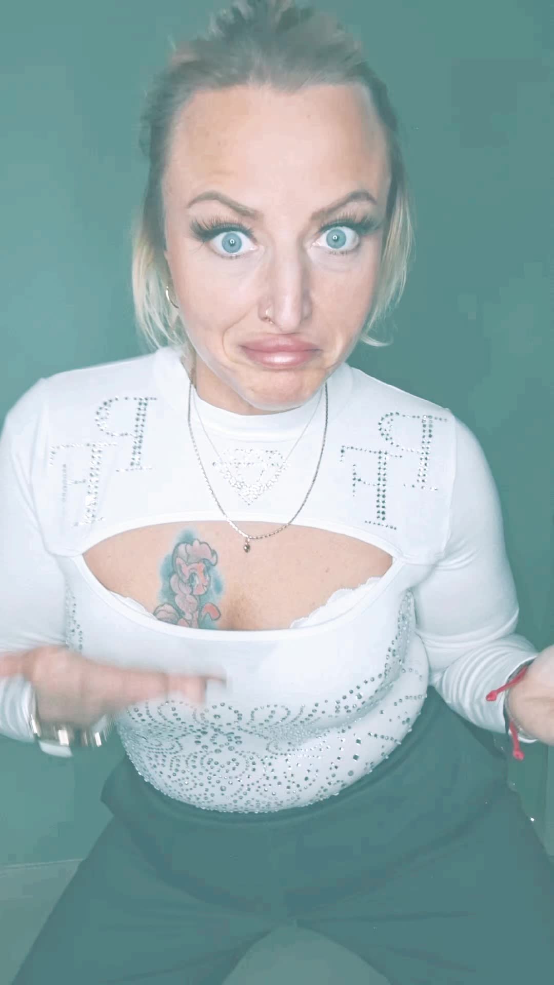 @kroliczekhop*