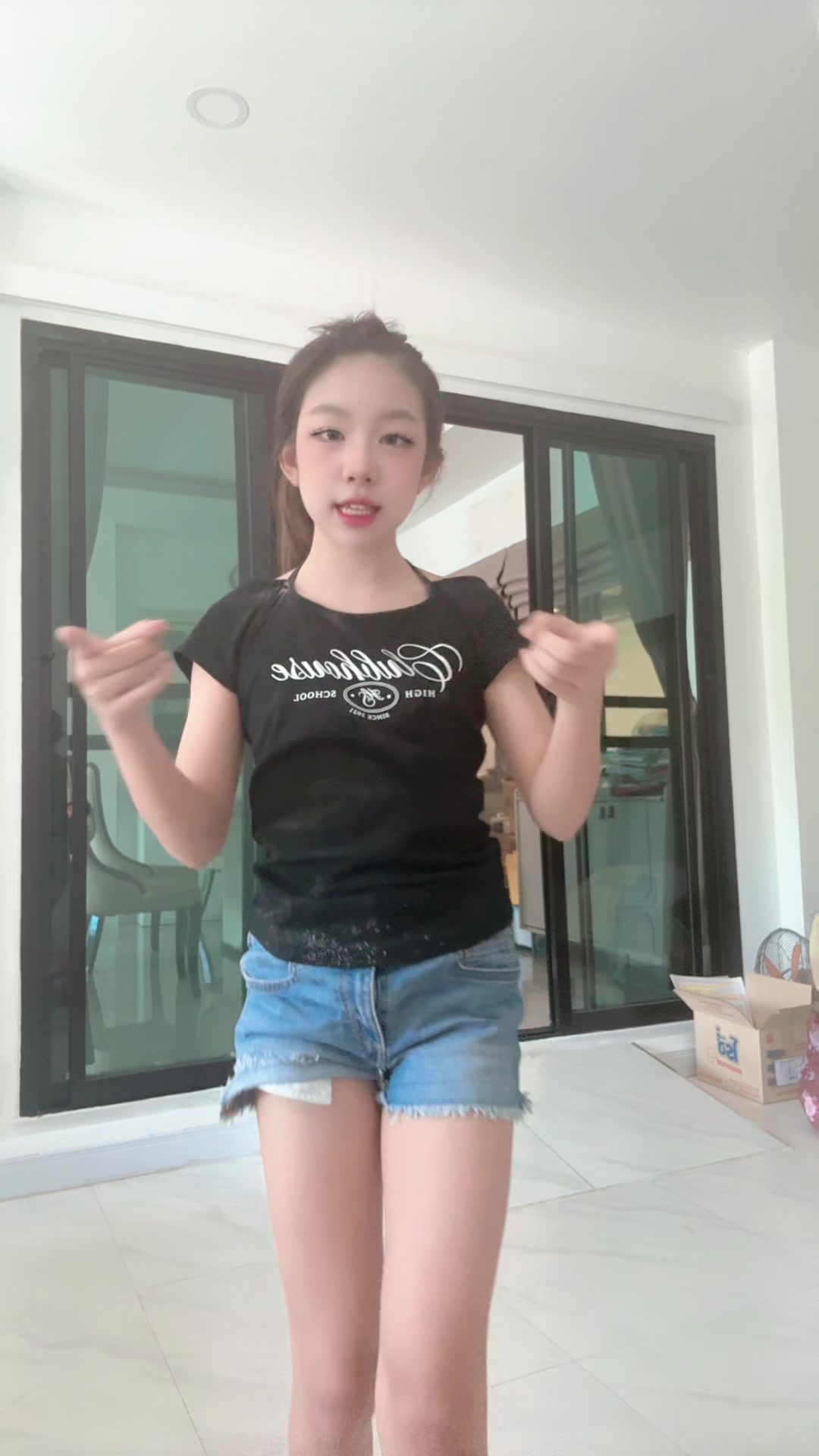 @Nina (10k)