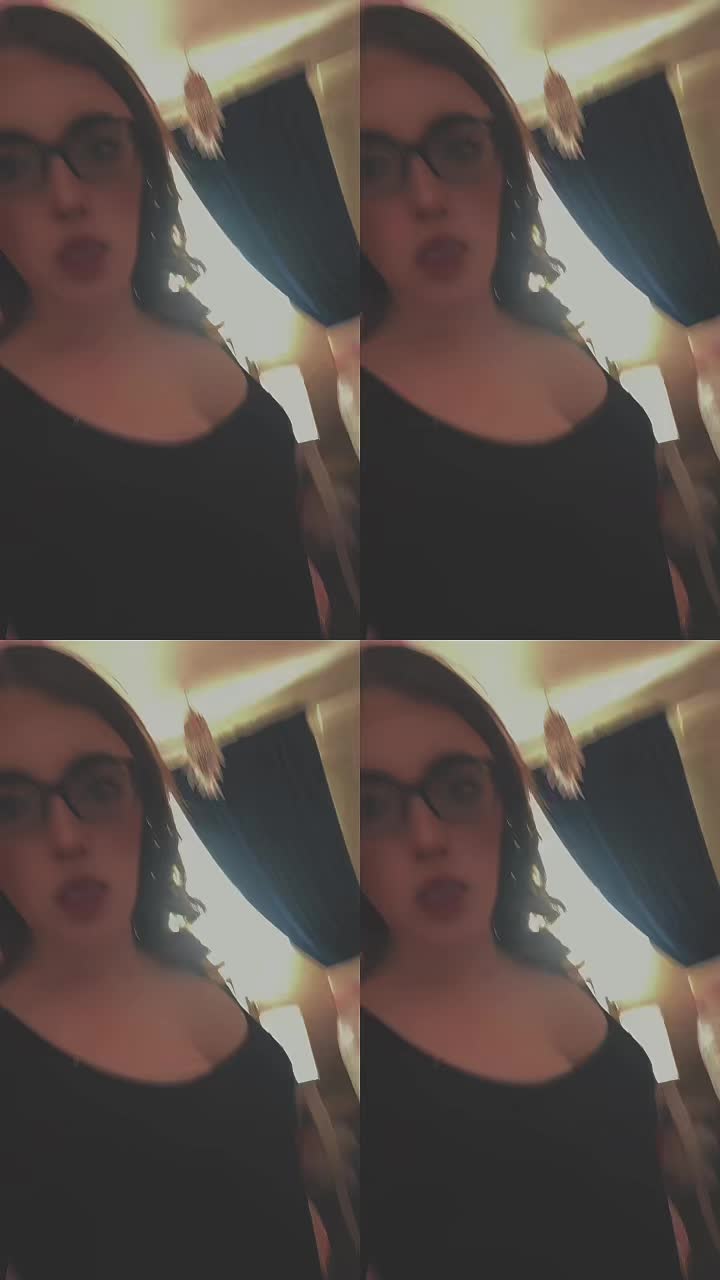 @Scarletts spam acc
