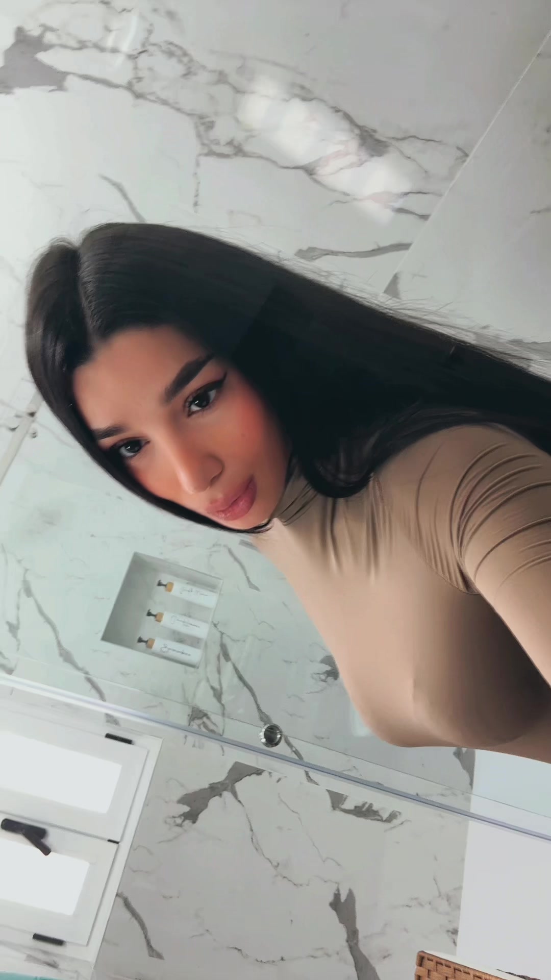 @Adelec