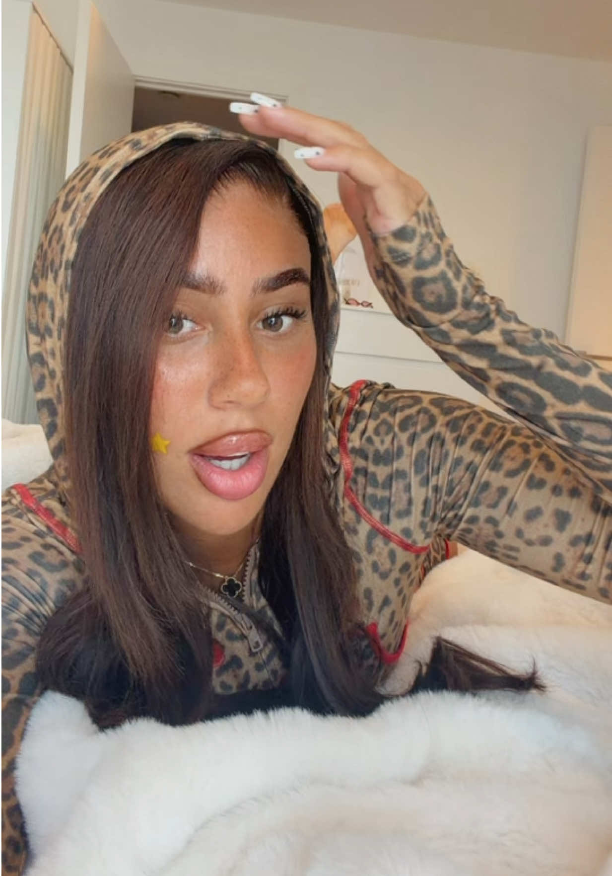 @shanaespam