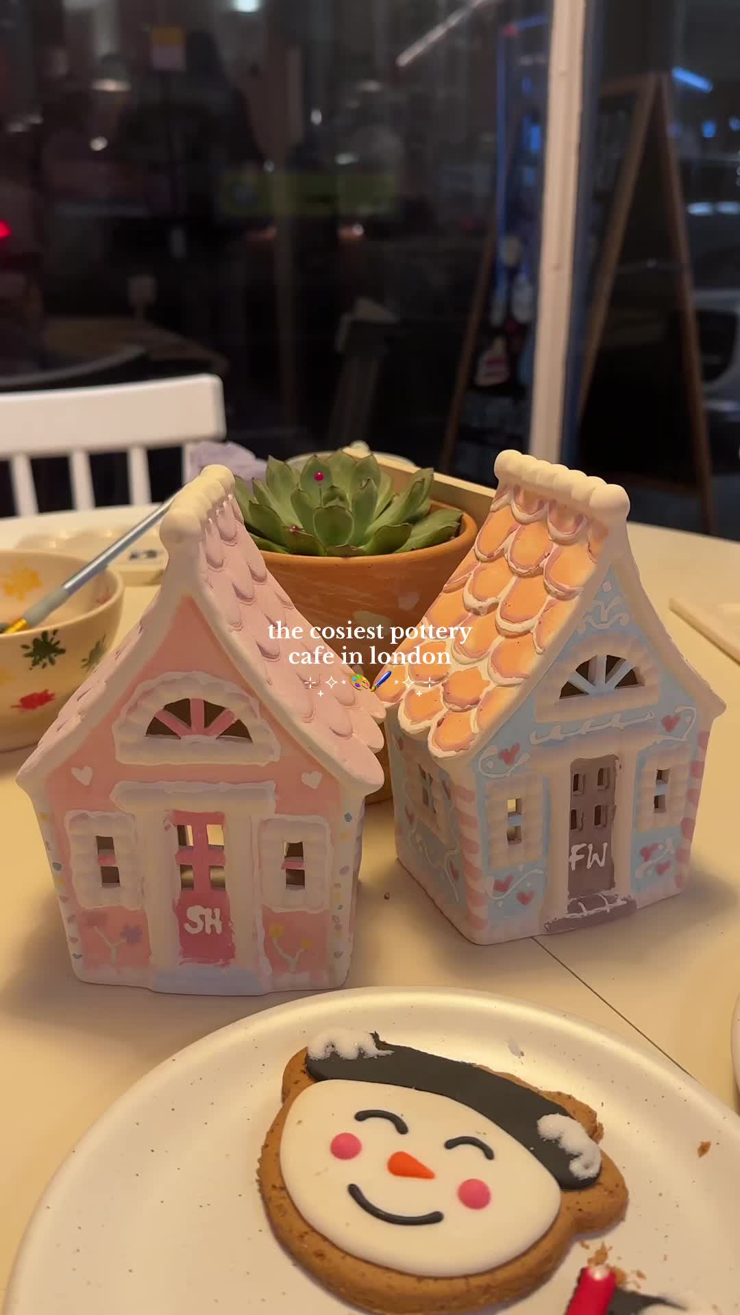 @cafe hopping 🍵ྀི