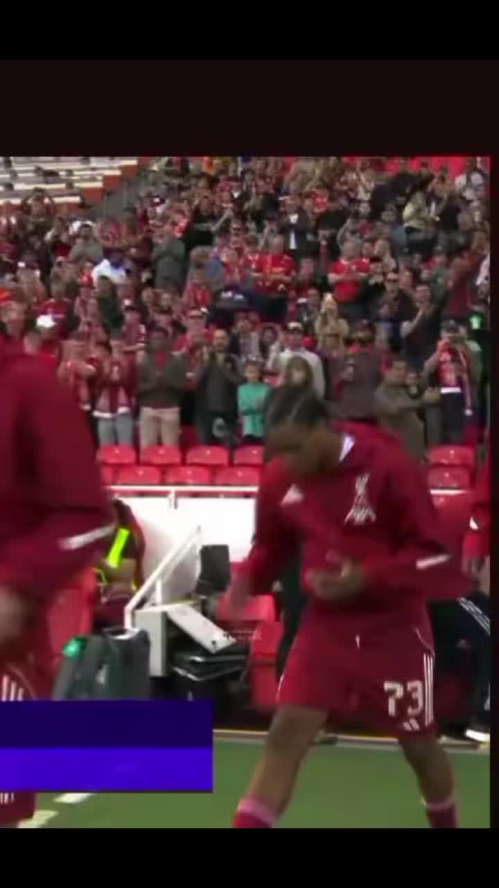 @LE REDS TM_34