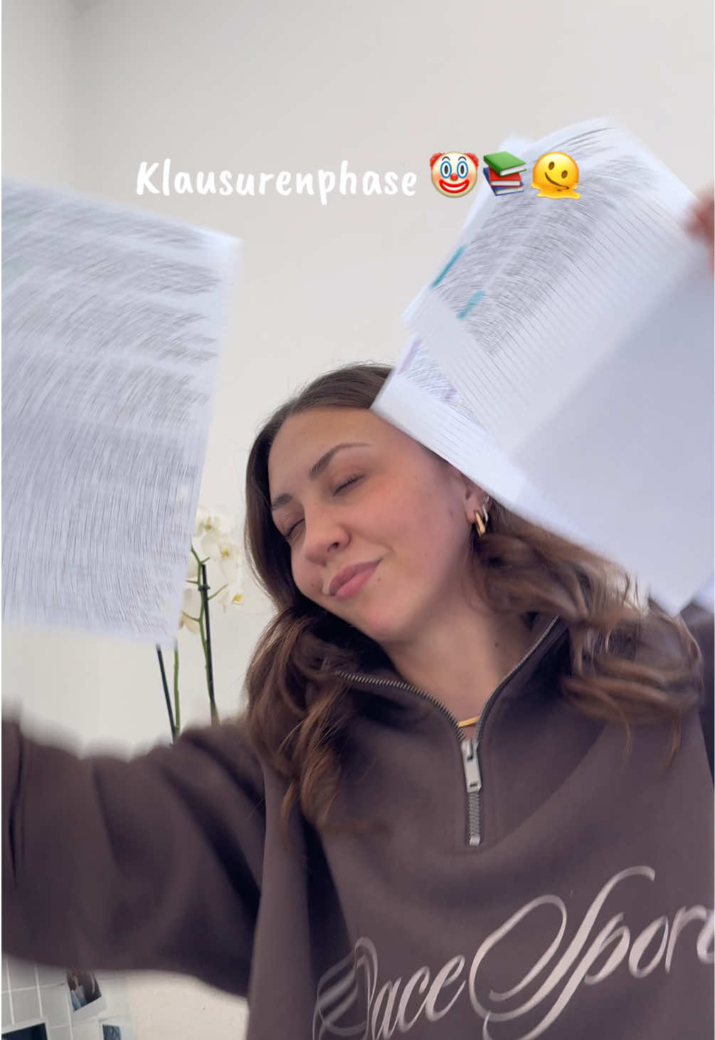 @adelschka
