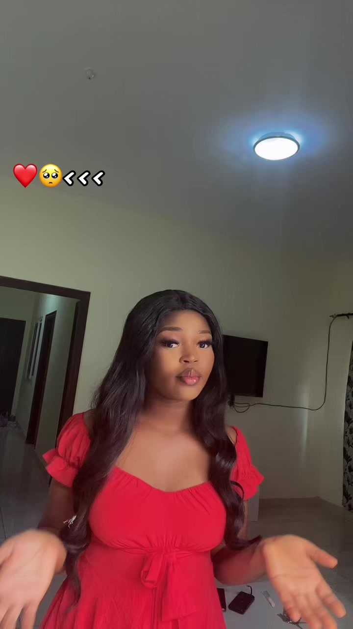 @Gнℓσяιyα🎀💫