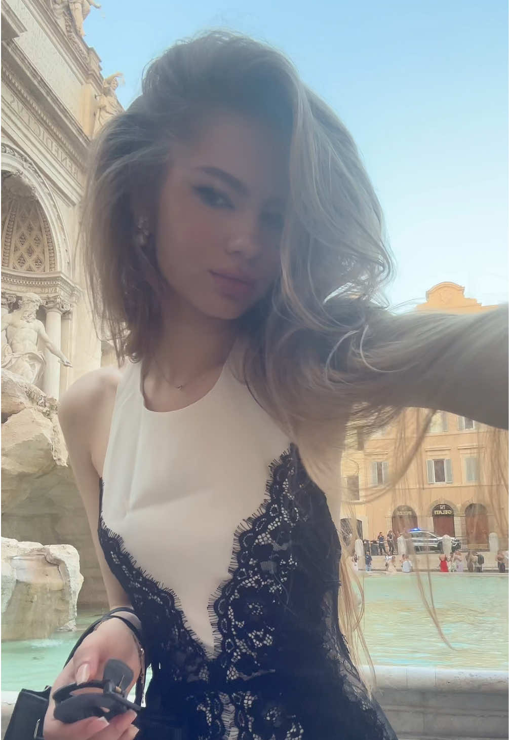 @alinnnval 🪽