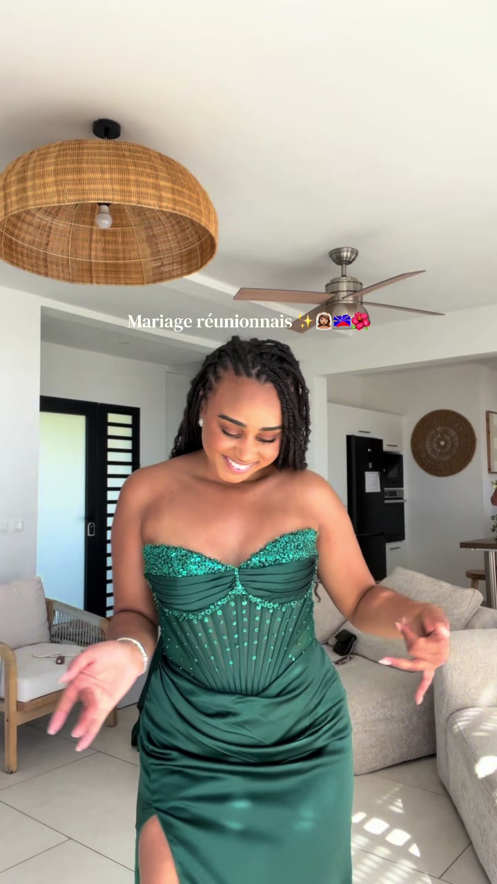 @KyriaCurly