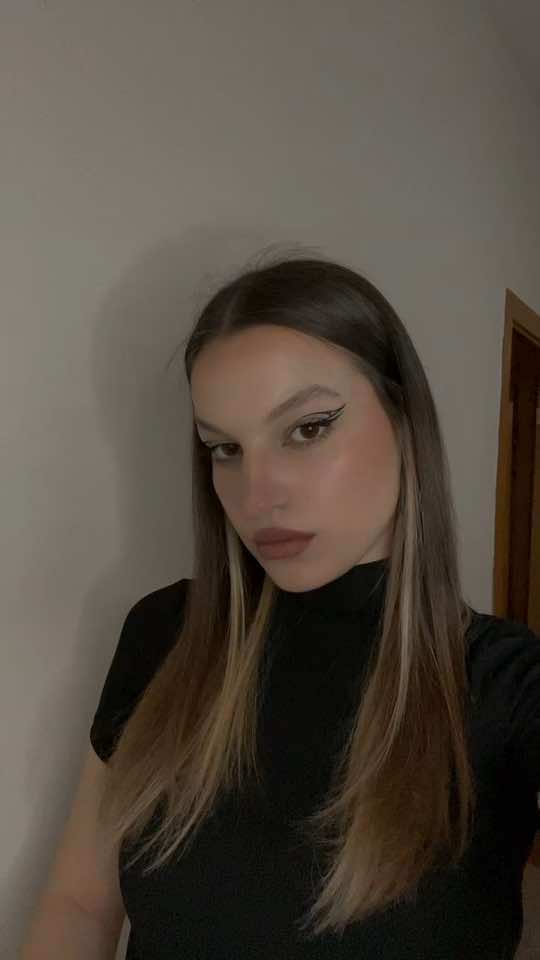 @🦂