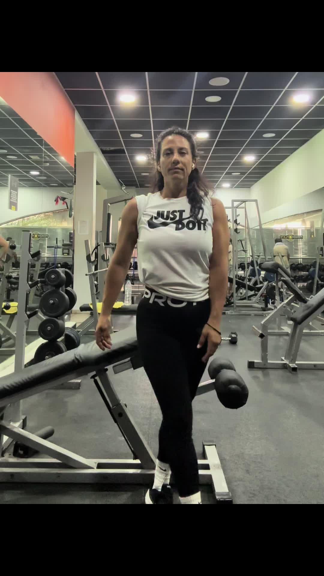 @Eleni_🖤🌹