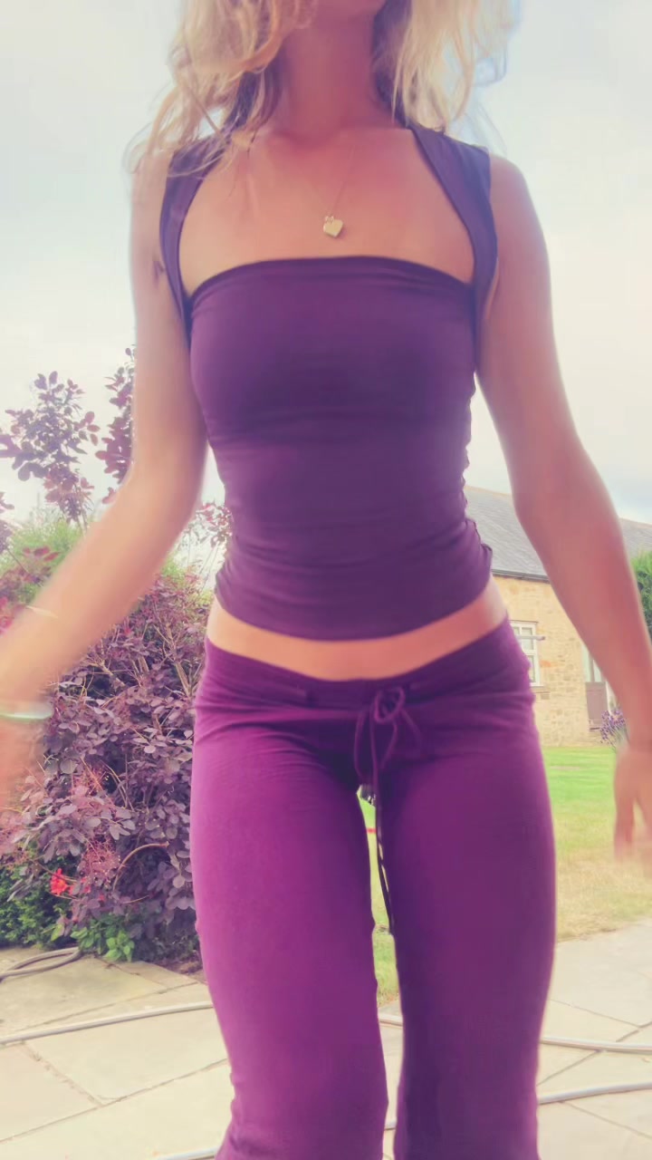 @laylay