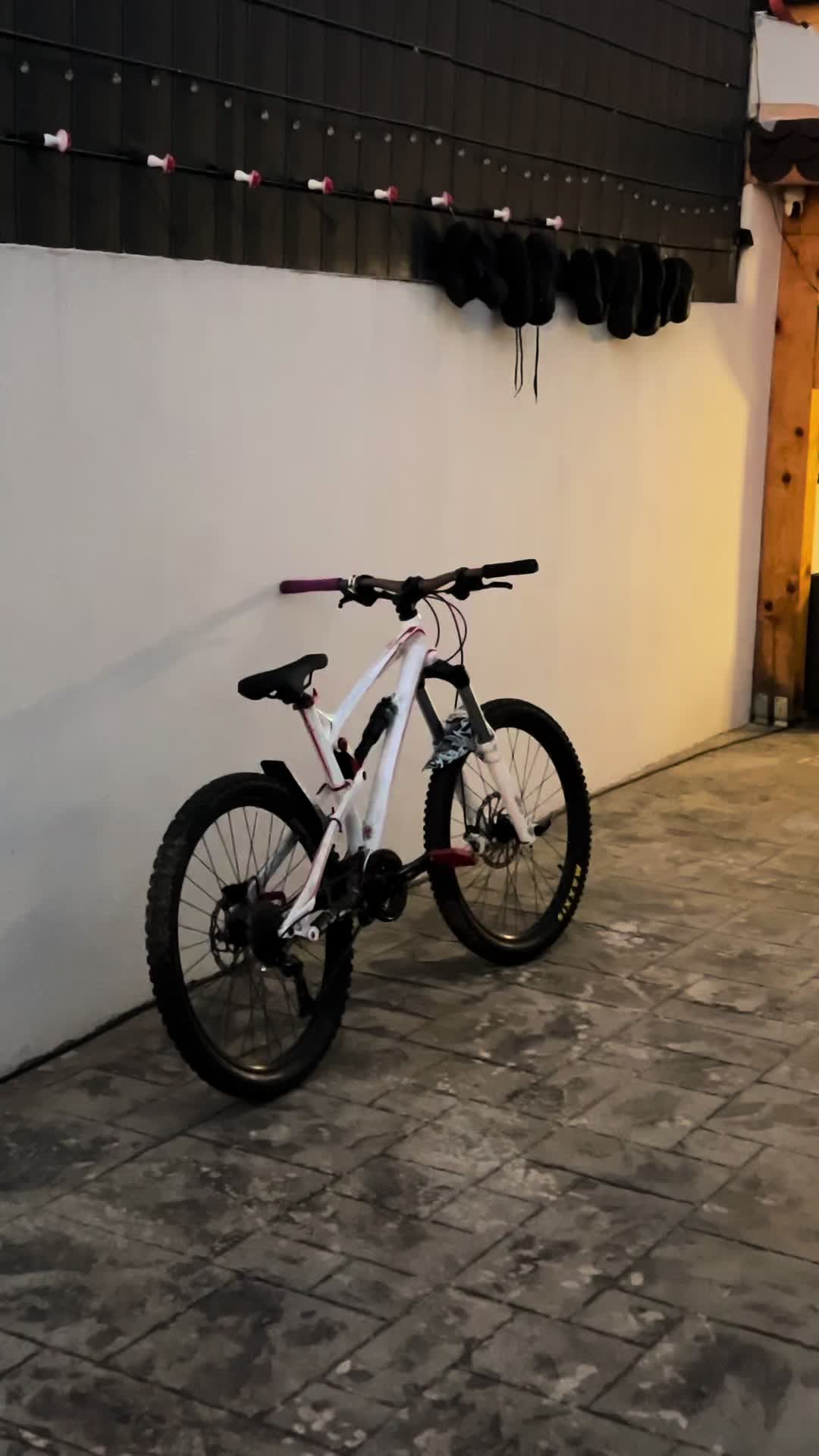 @Spacer Limbuță