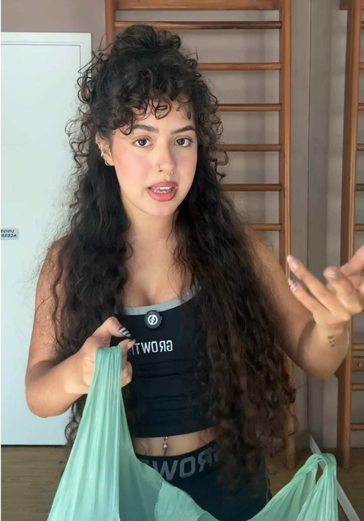 @Sa