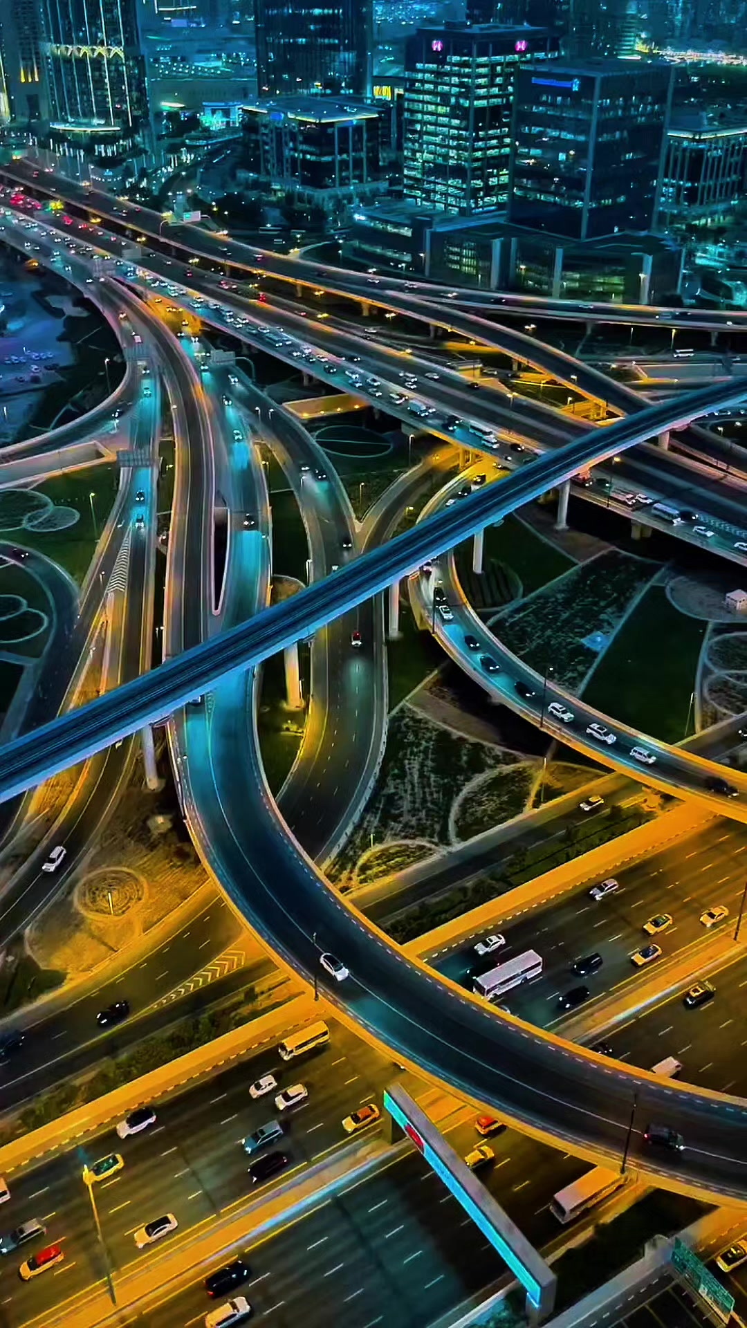 @dubai