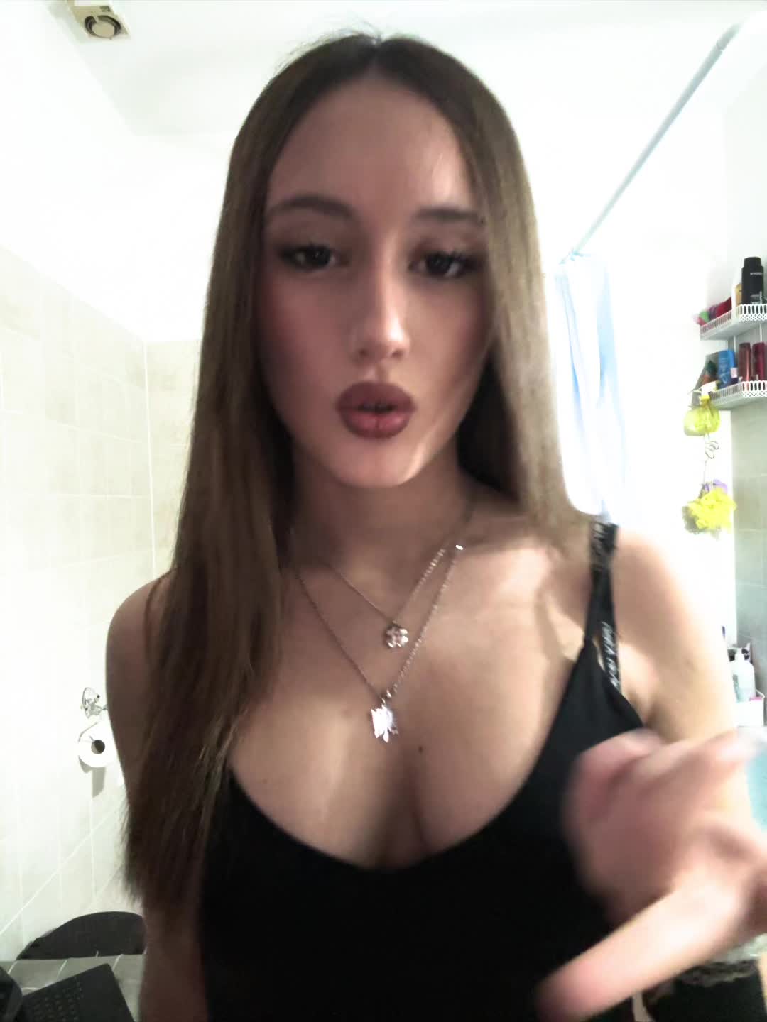 @𝓥𝓐𝓝𝓔𝓢𝓐