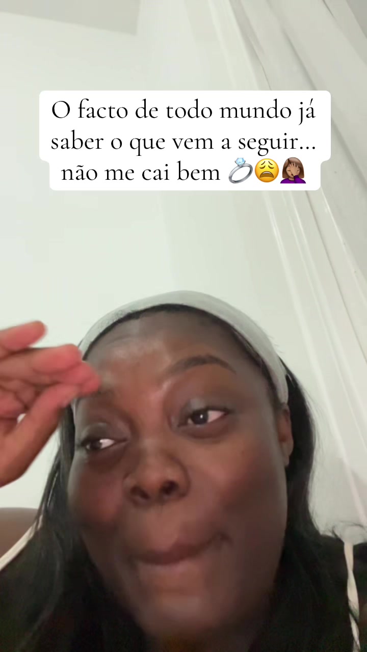 @Eleniaax