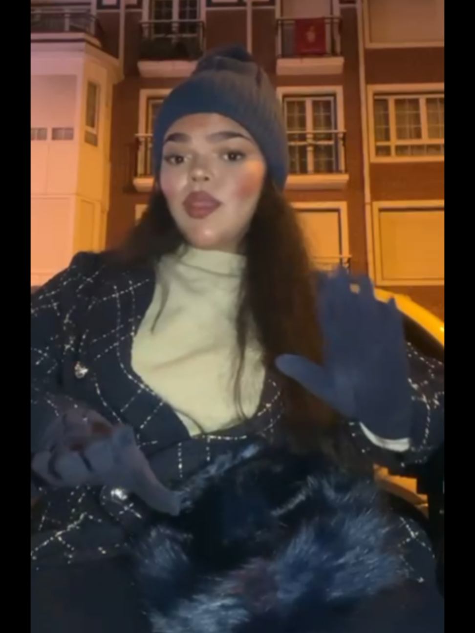 @𝑹
