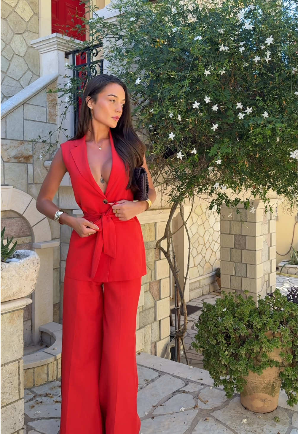 @ivonikkolo
