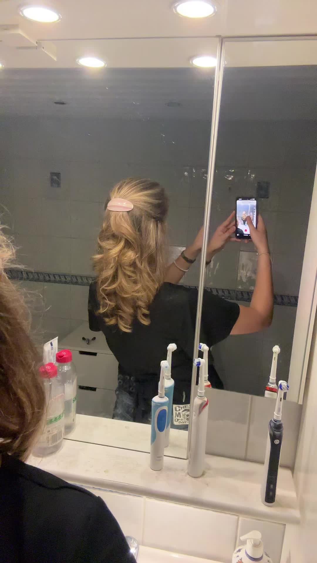 @𝓜💋