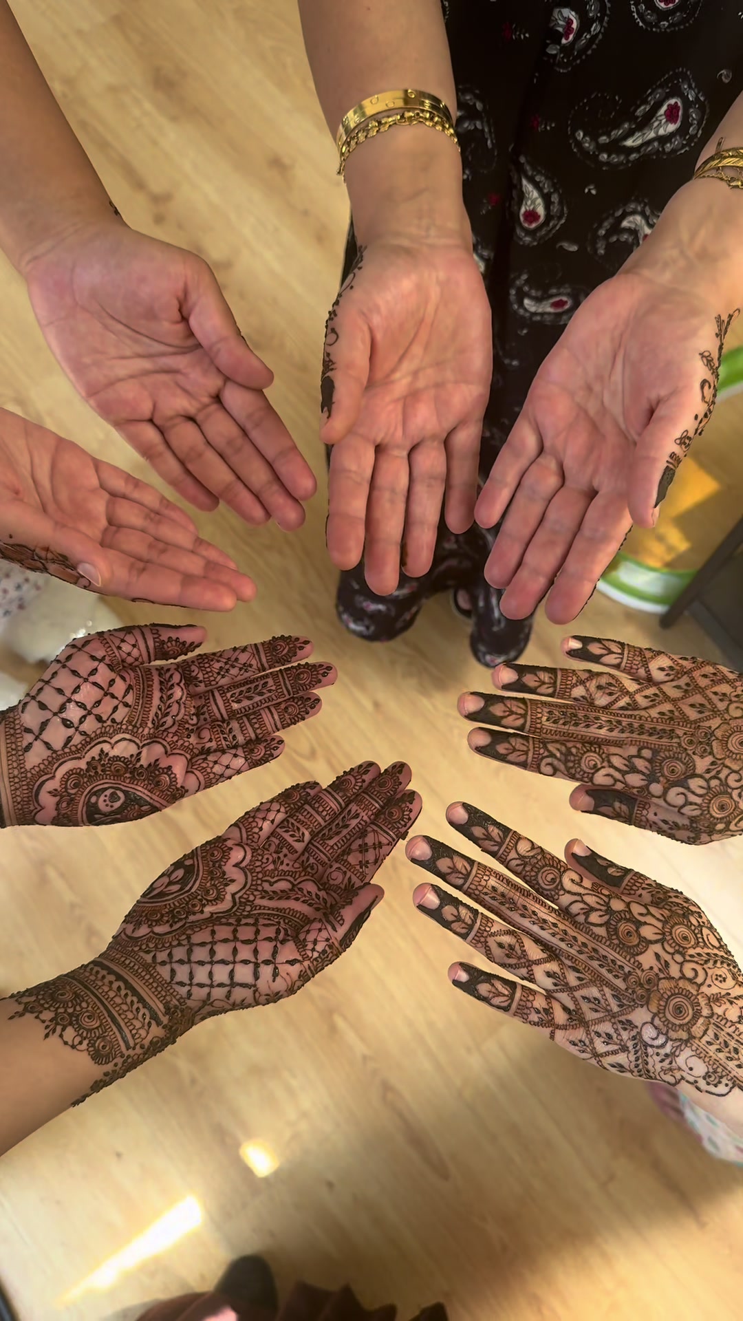 @Sanaasmehndi