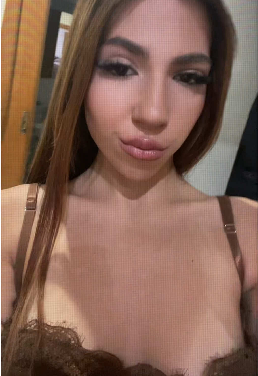 @a red🥰🍒🍒