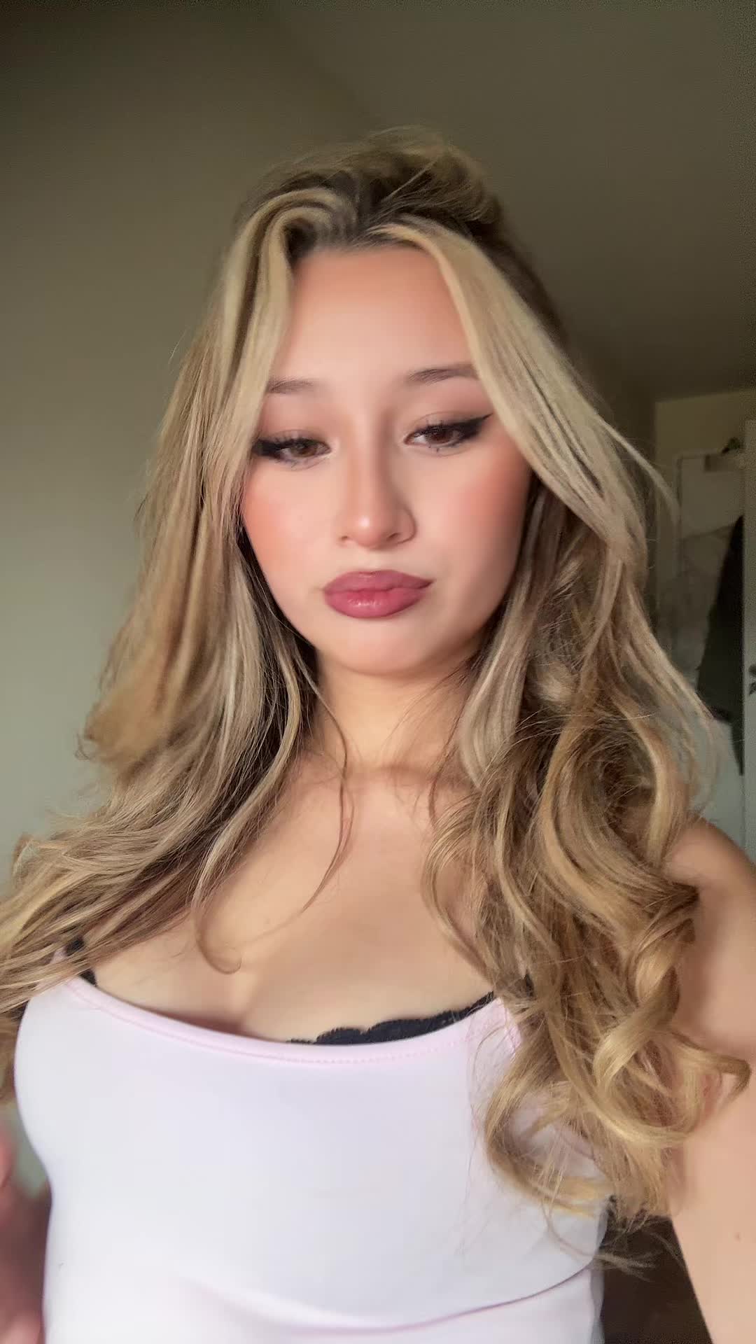 @Elise