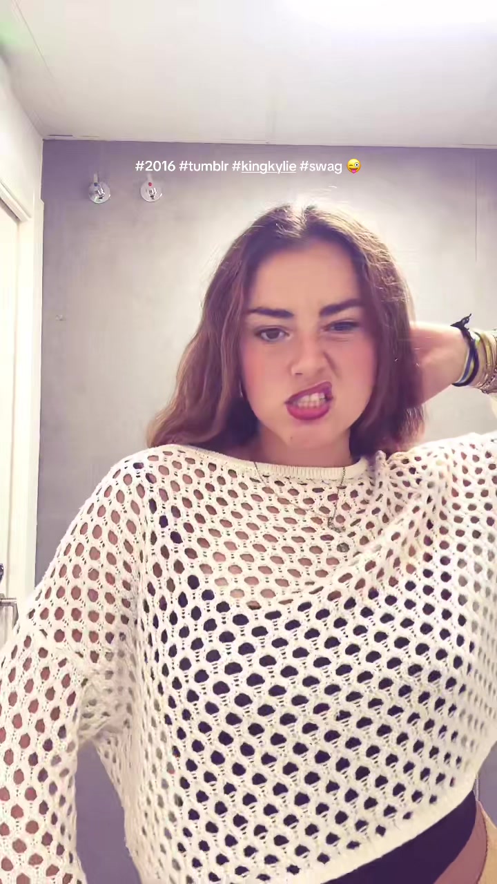 @Lena🎧