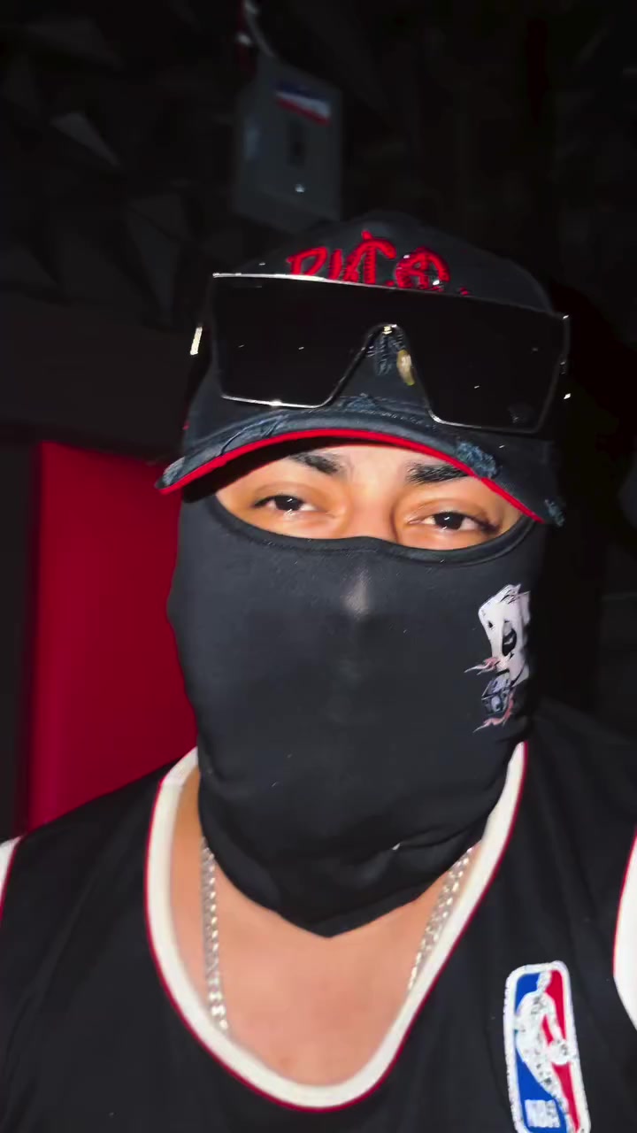 @rolando cruz
