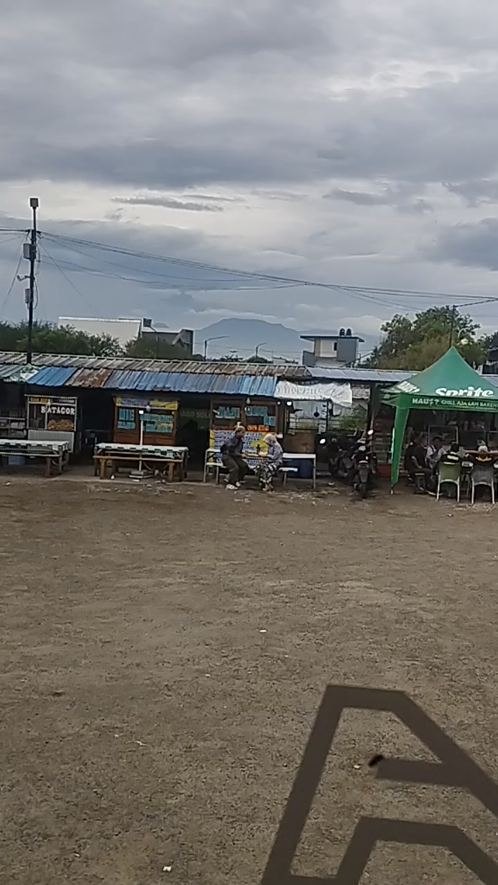 @Keseharian Pak Danu