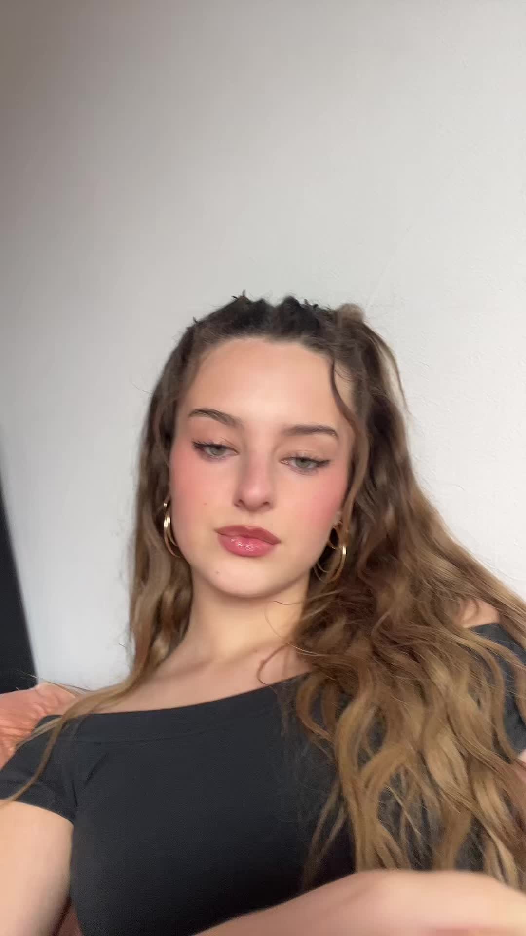 @ellieeelouspam