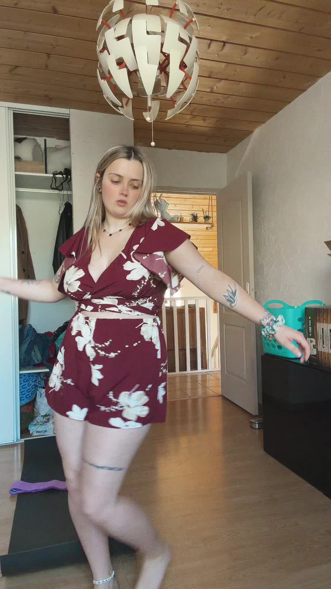 @juliecid16