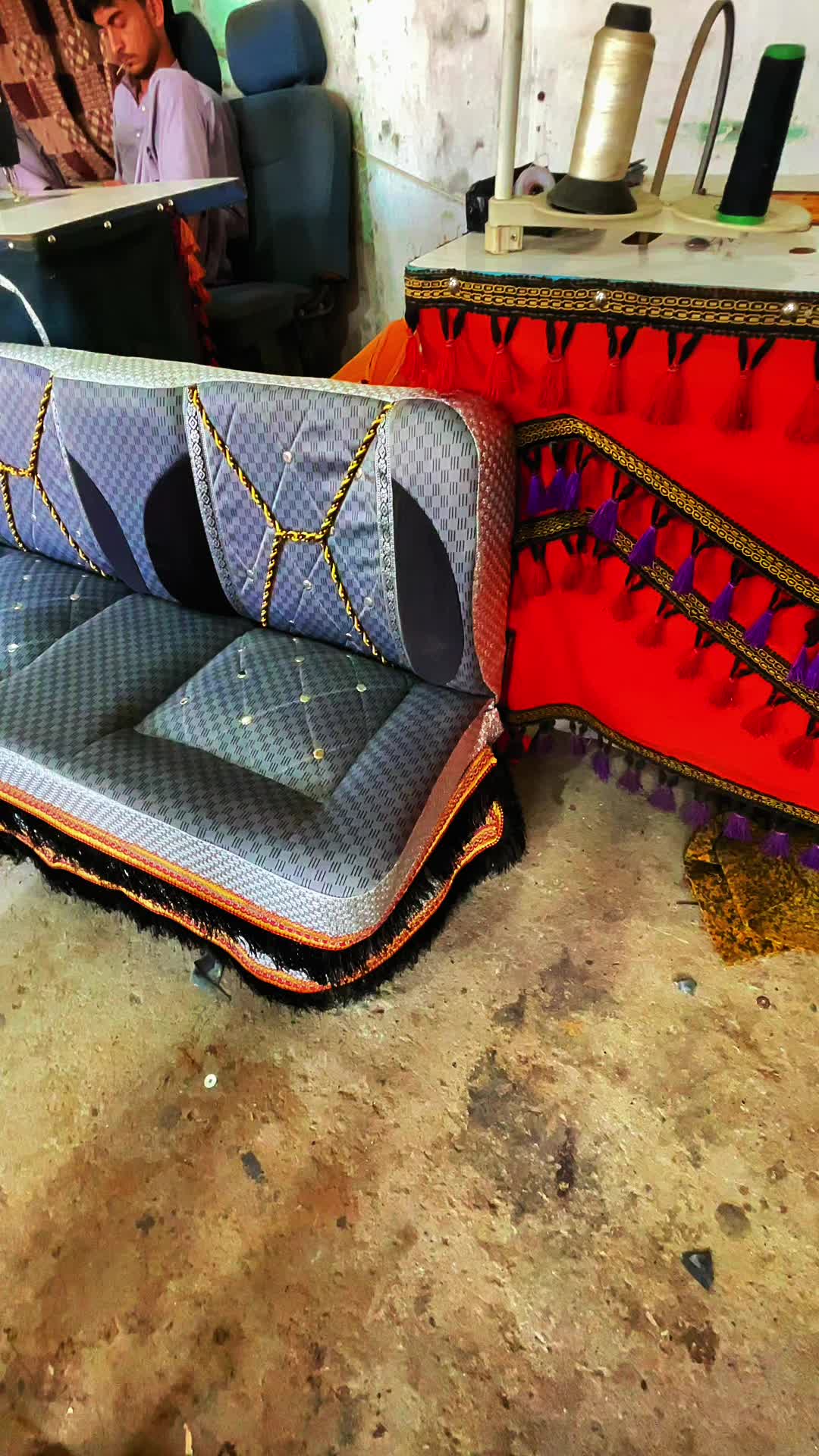 @Ibrahim sofa seat hazro