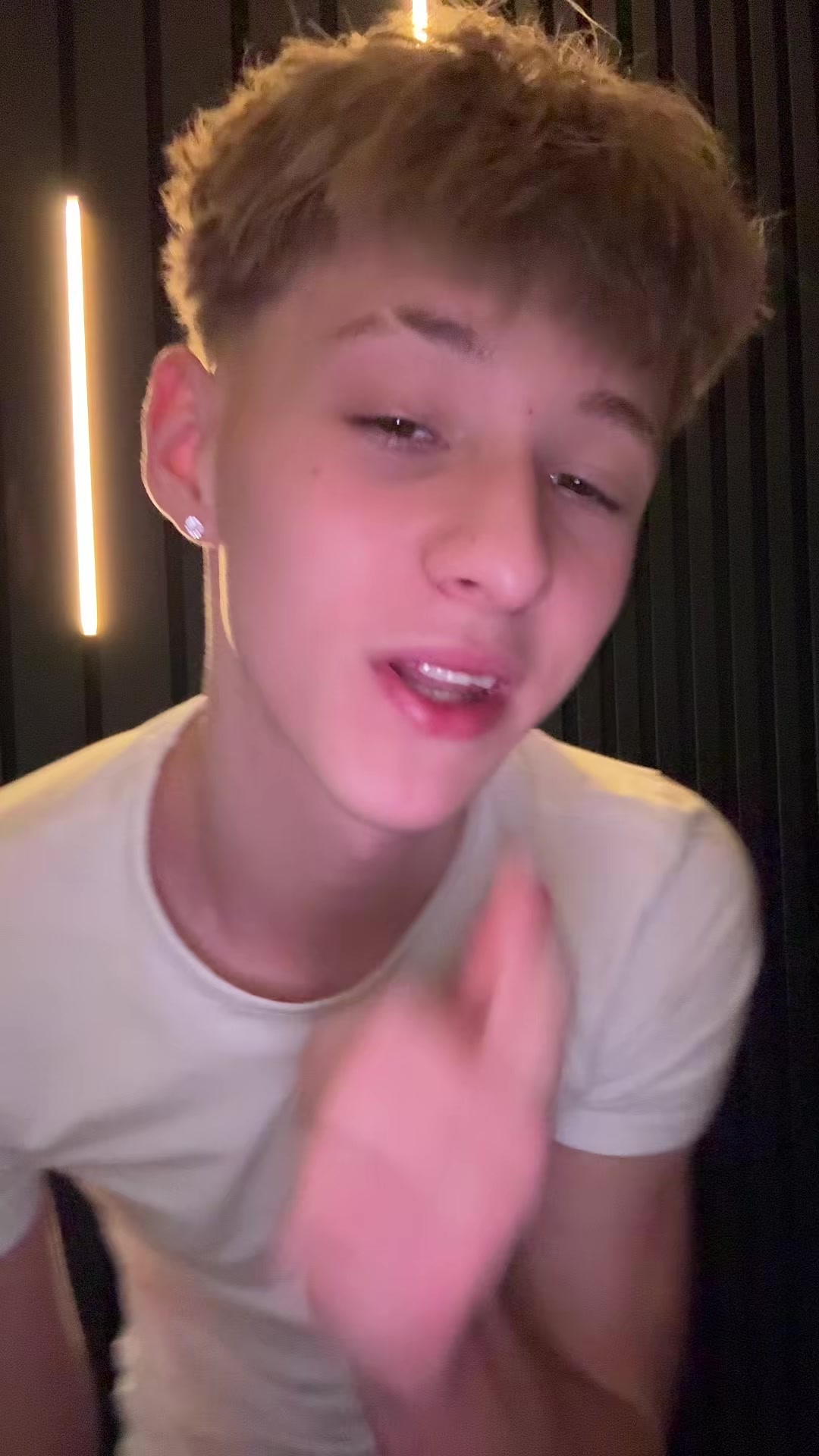 @Szymon_&bull;felkowski