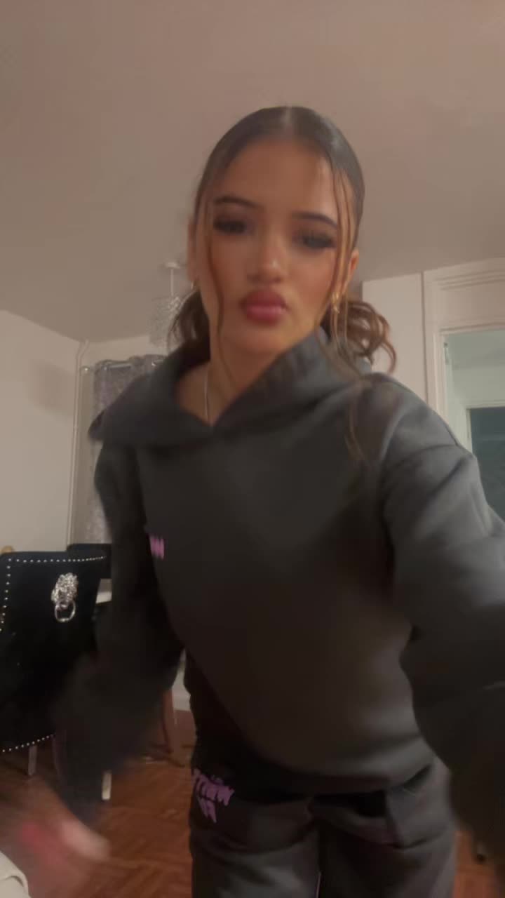 @Kiki