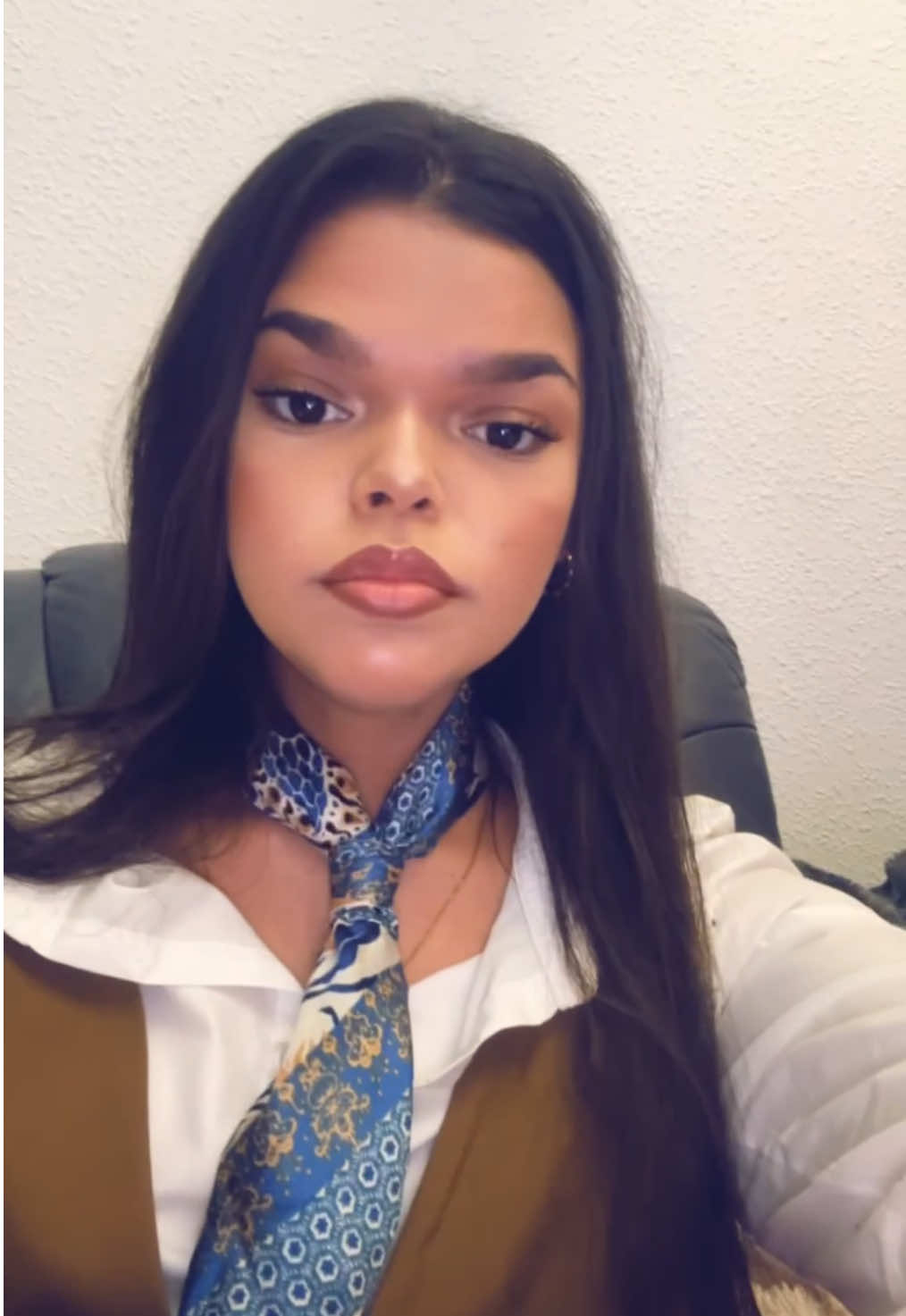 @𝑹